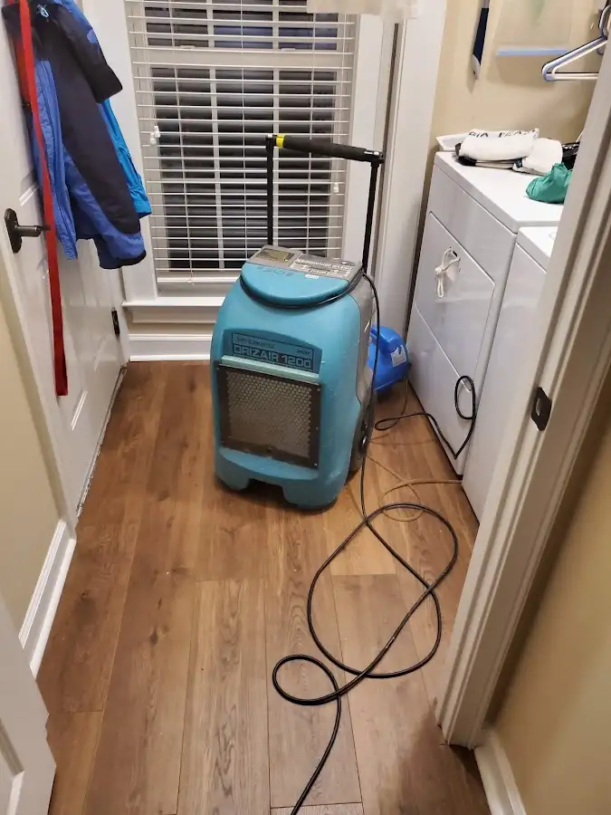 Commercial dehumidifier deployed for Flood Damage Cleanup in Northlake